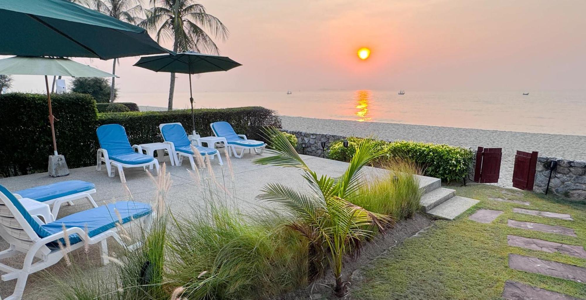 Absolute Beachfront Villa Ban Huai Yang Exterior foto