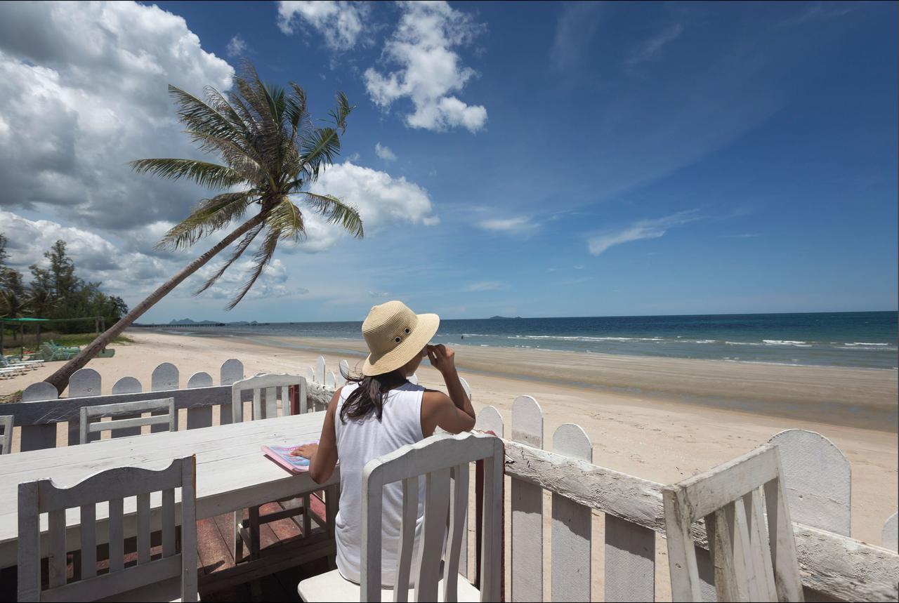 Absolute Beachfront Villa Ban Huai Yang Exterior foto